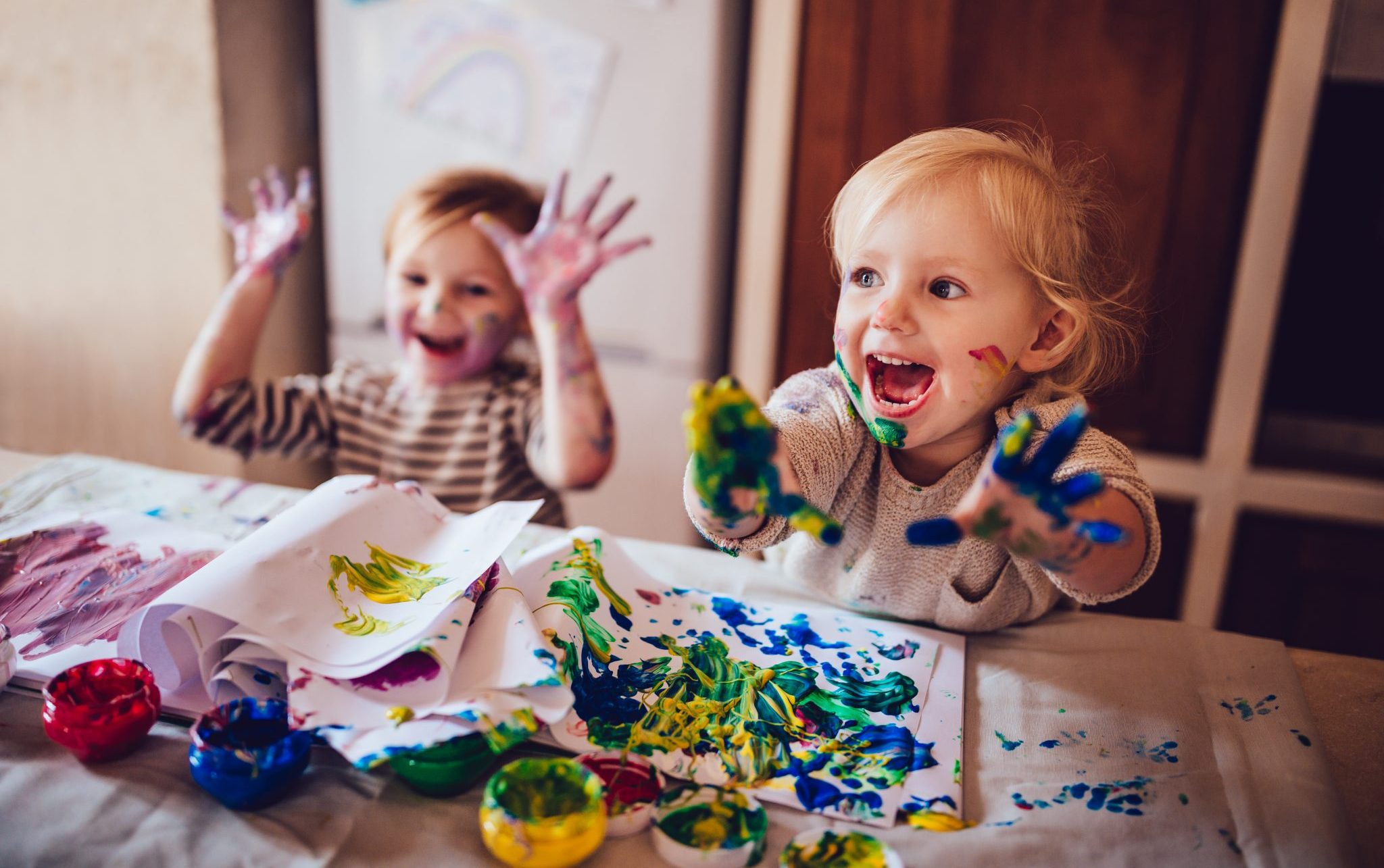 kids painting