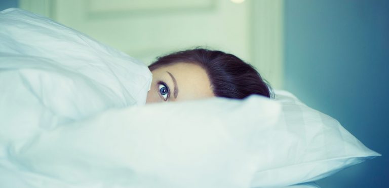 Dreading Night Time? Here’s What to Do About a Fear of Sleep