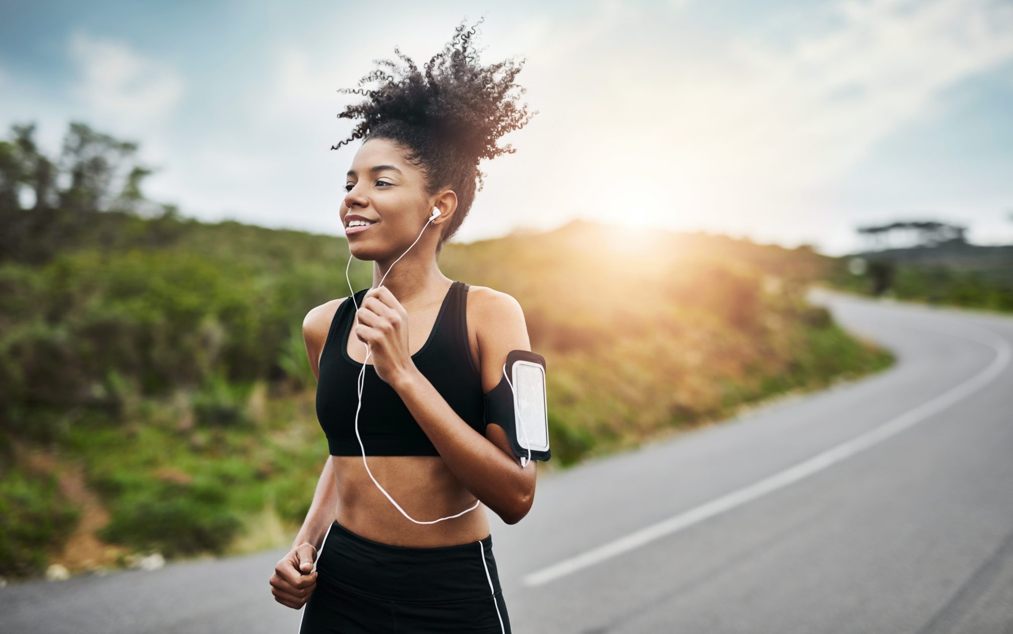 how to run properly happy running girl
